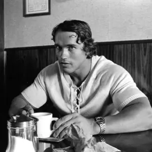 Arnold Schwarzenegger young pic