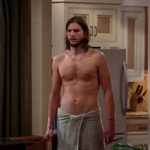 Ashton Kutcher naked body