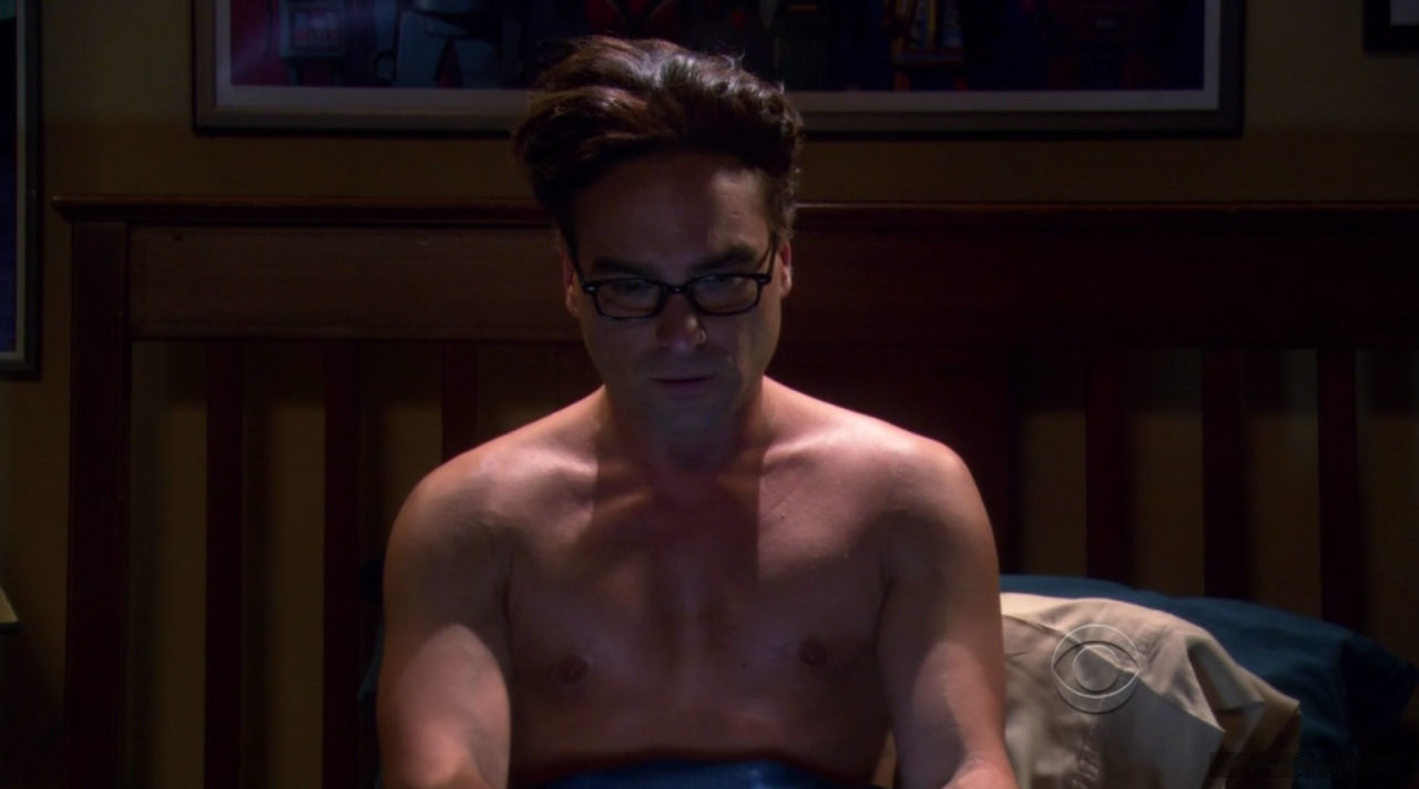 Johnny galecki bulge