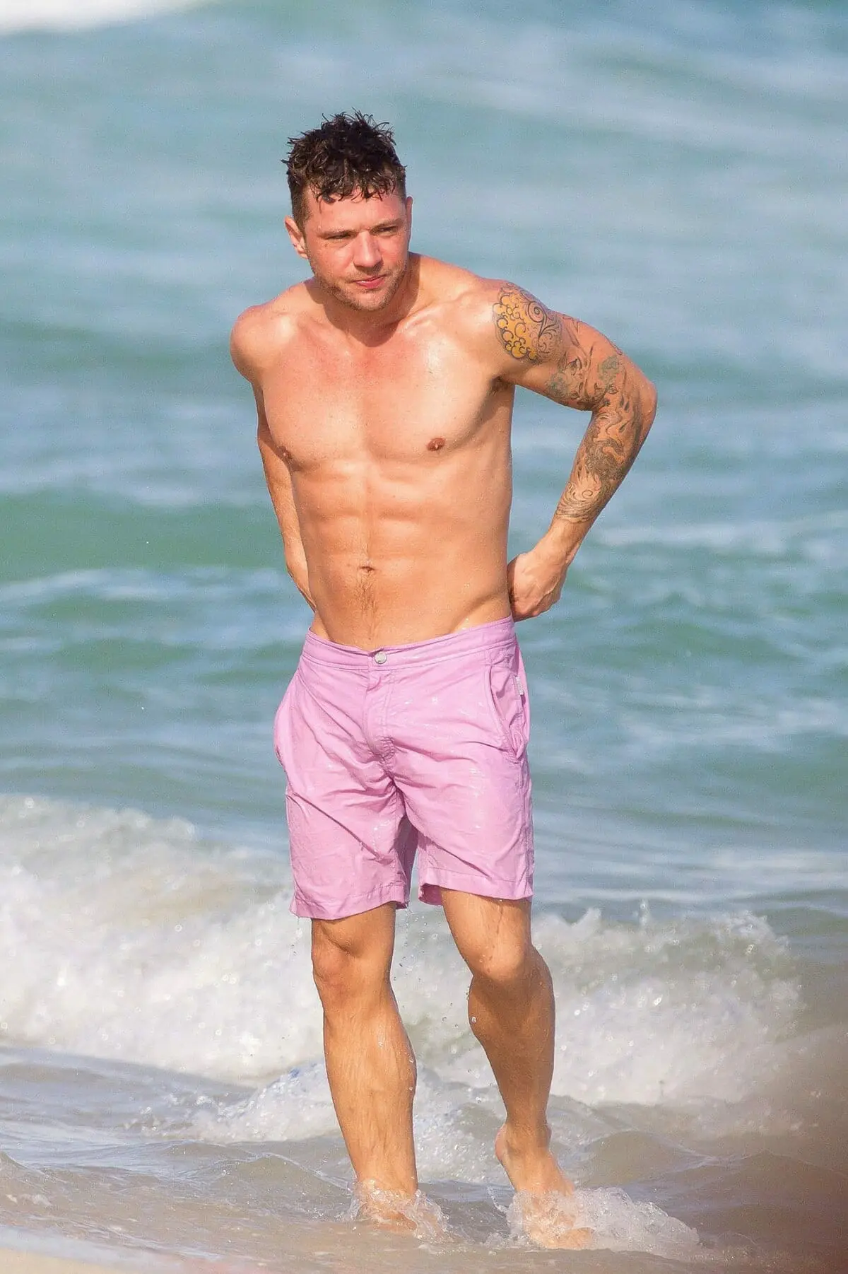 EXCLUSIVE: Ryan Phillippe Naked + PRIVATE Leaks! 