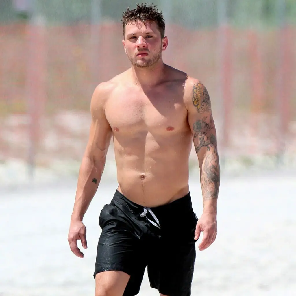 EXCLUSIVE: Ryan Phillippe Naked + PRIVATE Leaks! • Leaked Meat
