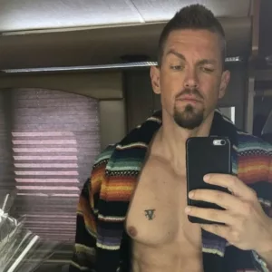 Steve Howey Naked Moments in Film and TV