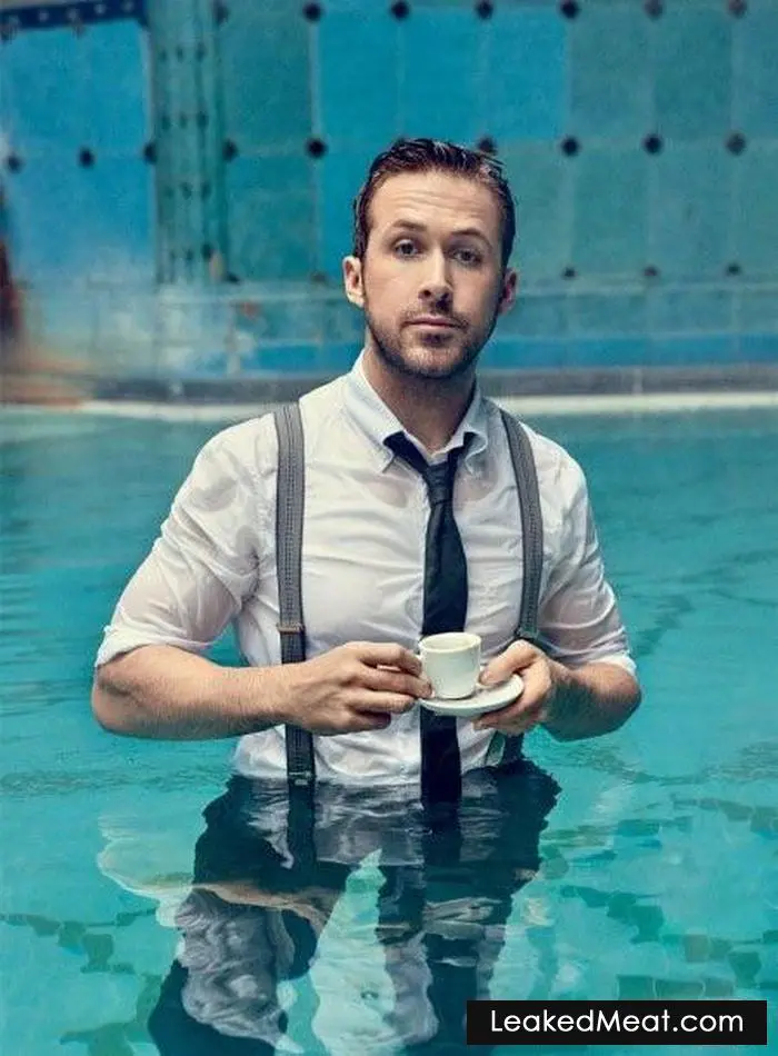 Ryan Gosling wet shirt drinking coffee in the pool