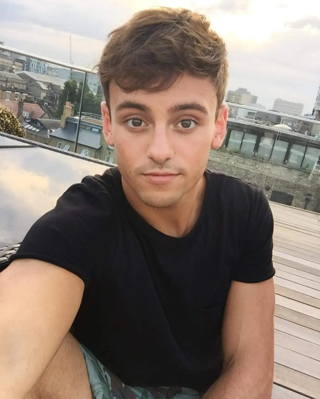 Tom Daley sexy selfies