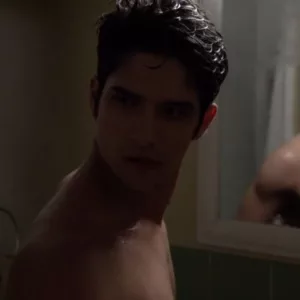 Tyler Posey porn pic