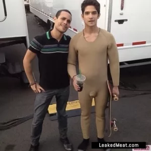 Tyler Posey uncensored nude pic