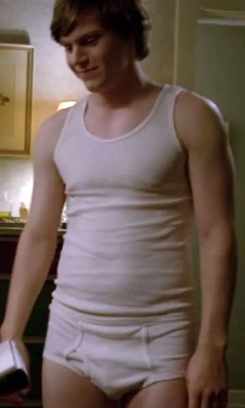 Evan Peters bulge underwear