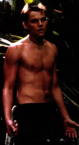 Leonardo DiCaprio shirtless (3)