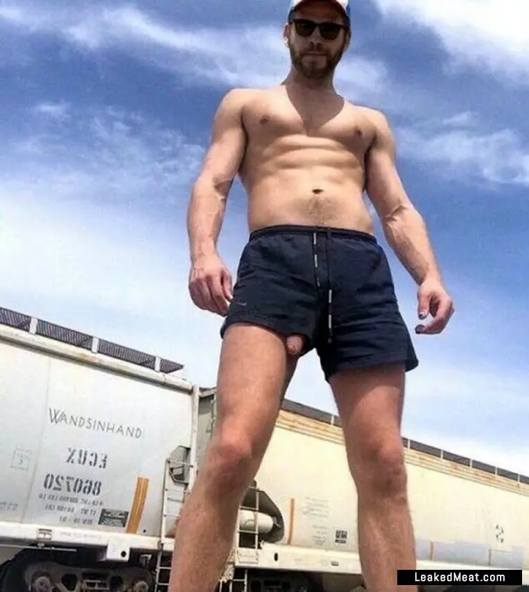 Liam Hemsworth cock short shorts