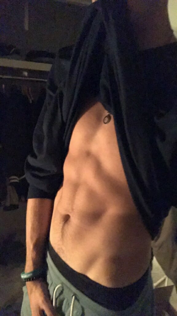 Noah Centineo nude abs