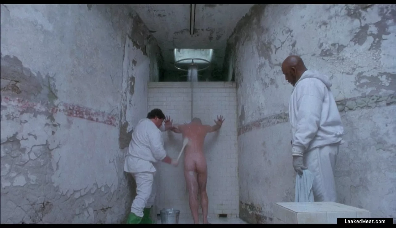 Bruce Willis jerking off