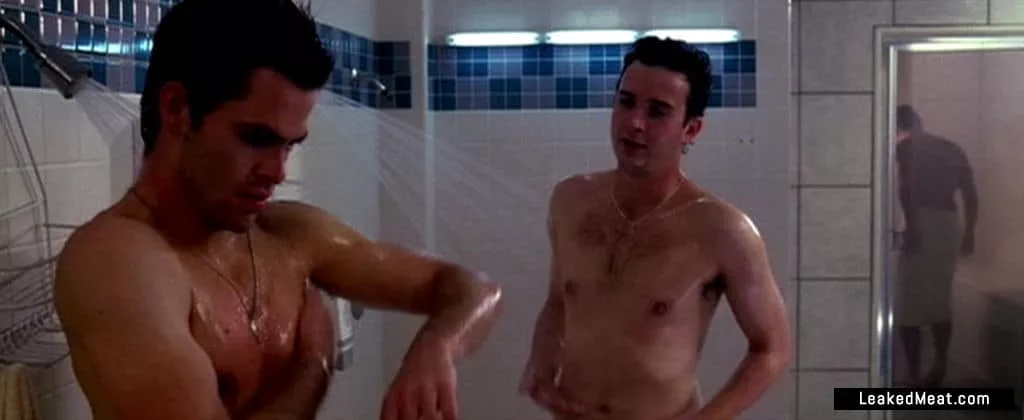 Chris Pine showering nude