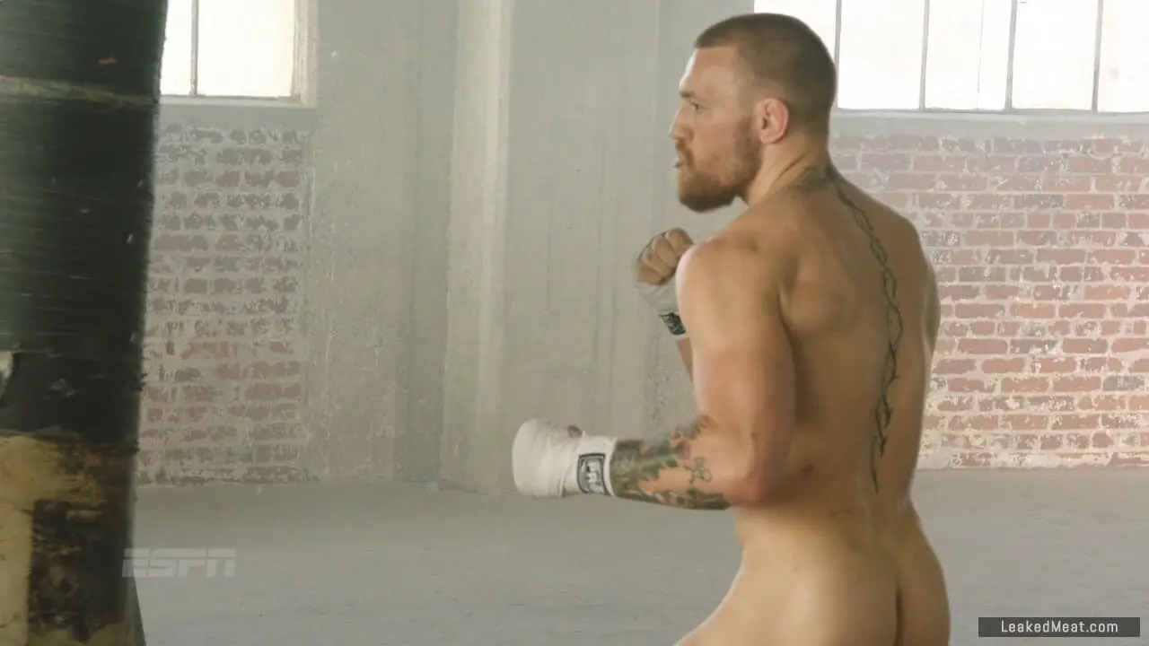 Conor McGregor nude fighting