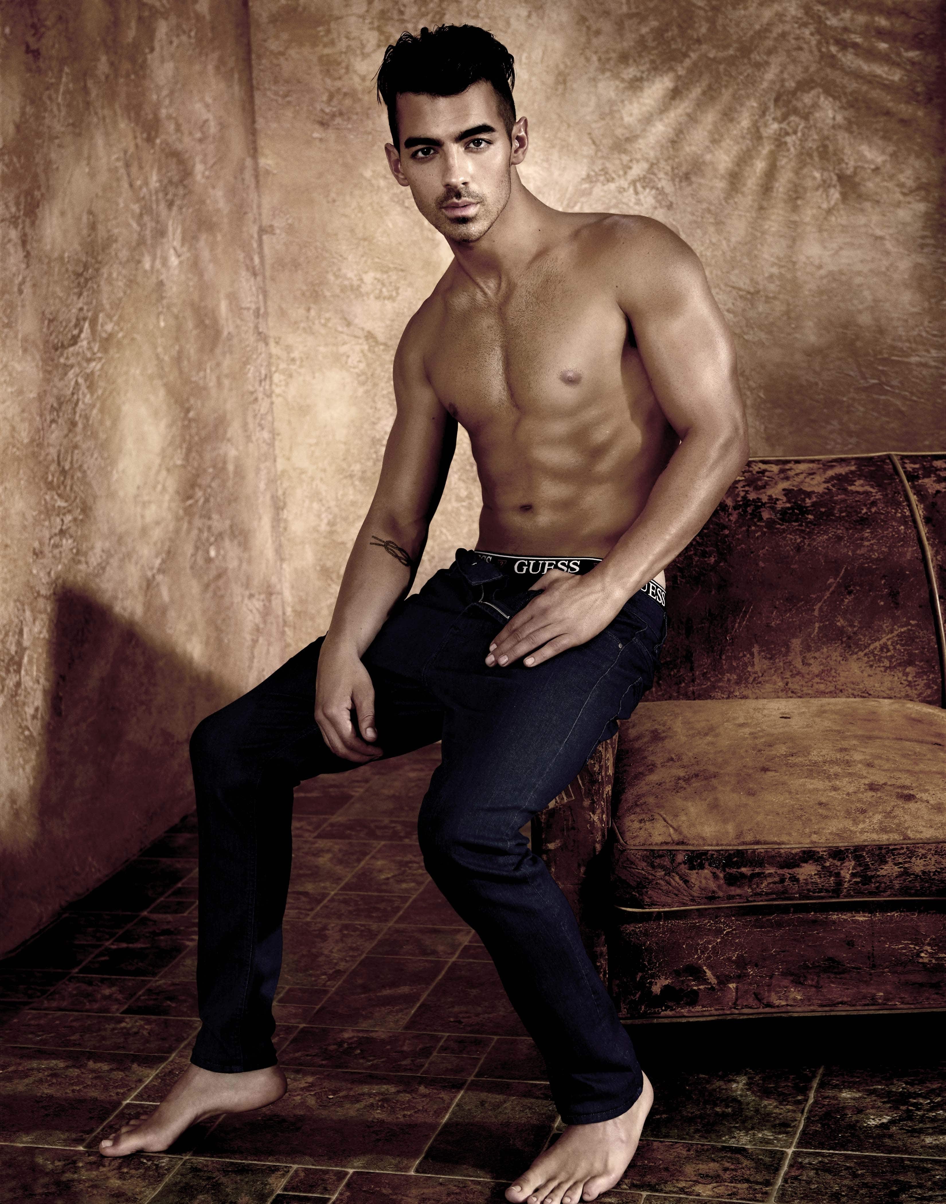 Joe Jonas naughty body