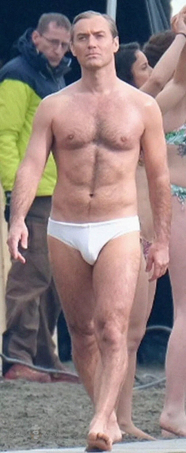 Jude Law shirtless