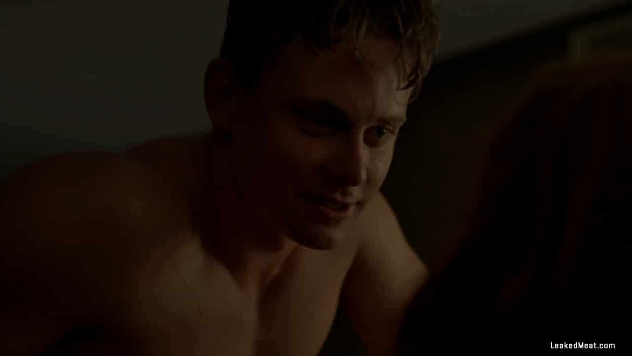 Billy Magnussen sexy naked