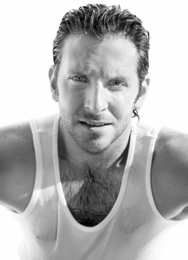 Bradley Cooper uncensored nude pic