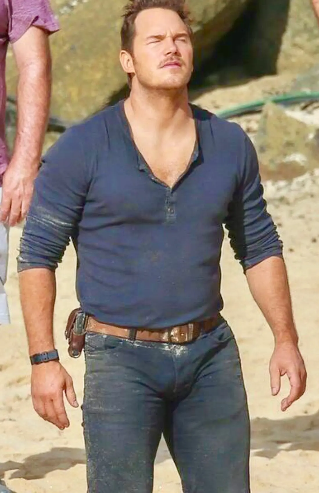Chris Pratt huge bulge