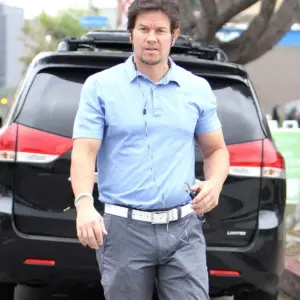 Mark Wahlberg showing bulge package