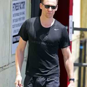 Tom Hiddleston photo of his bulge