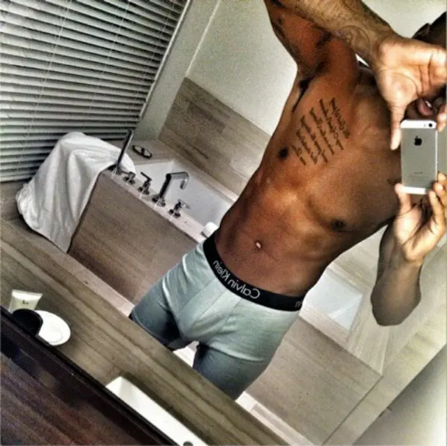 Trey Songz underwear selfie