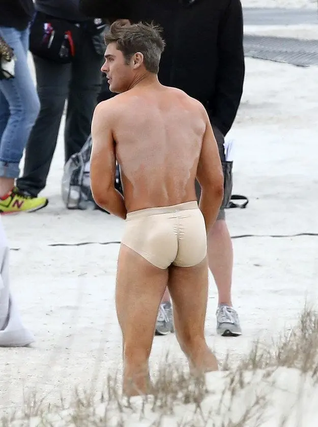 Zac Efron ass in underwear