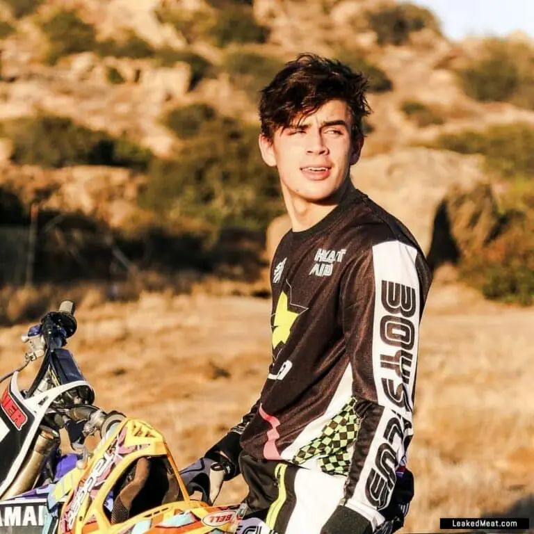 Hayes Grier Nude — Leaked Pics & Video • Leaked Meat