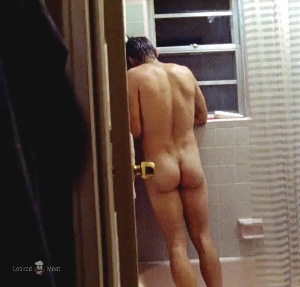 Jeremy Renner butt naked Twelve and Holding