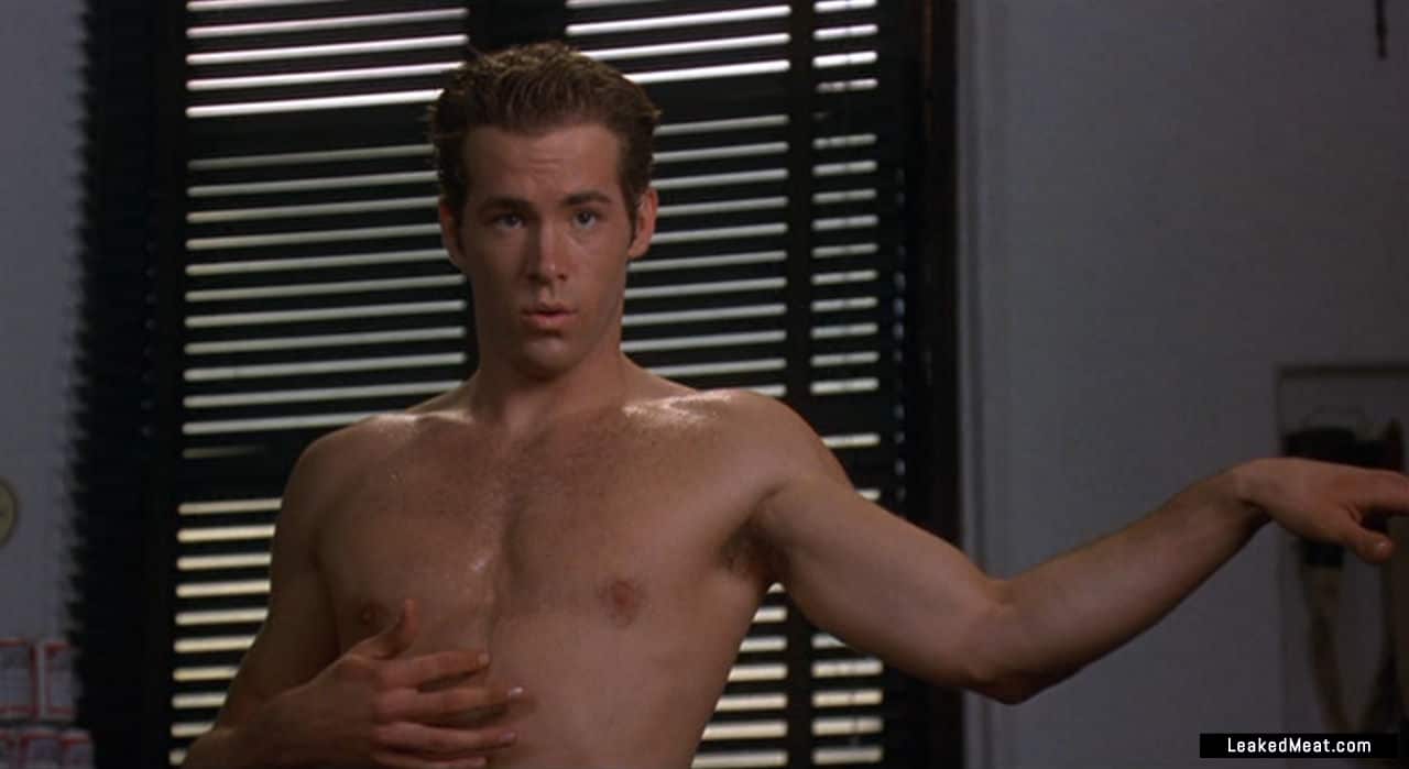 Ryan Reynolds chest in shirtless scene