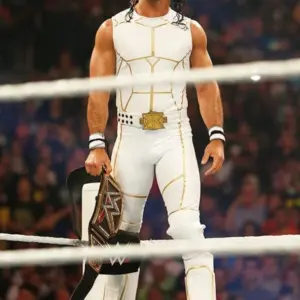Seth Rollins muscles