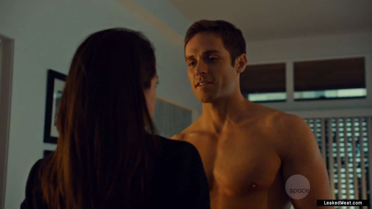 Dylan Bruce porno picture
