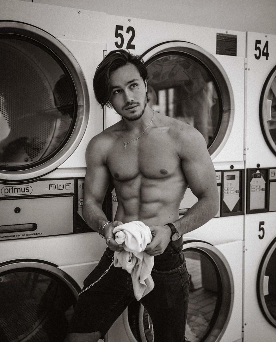 Enzo Carini full frontal