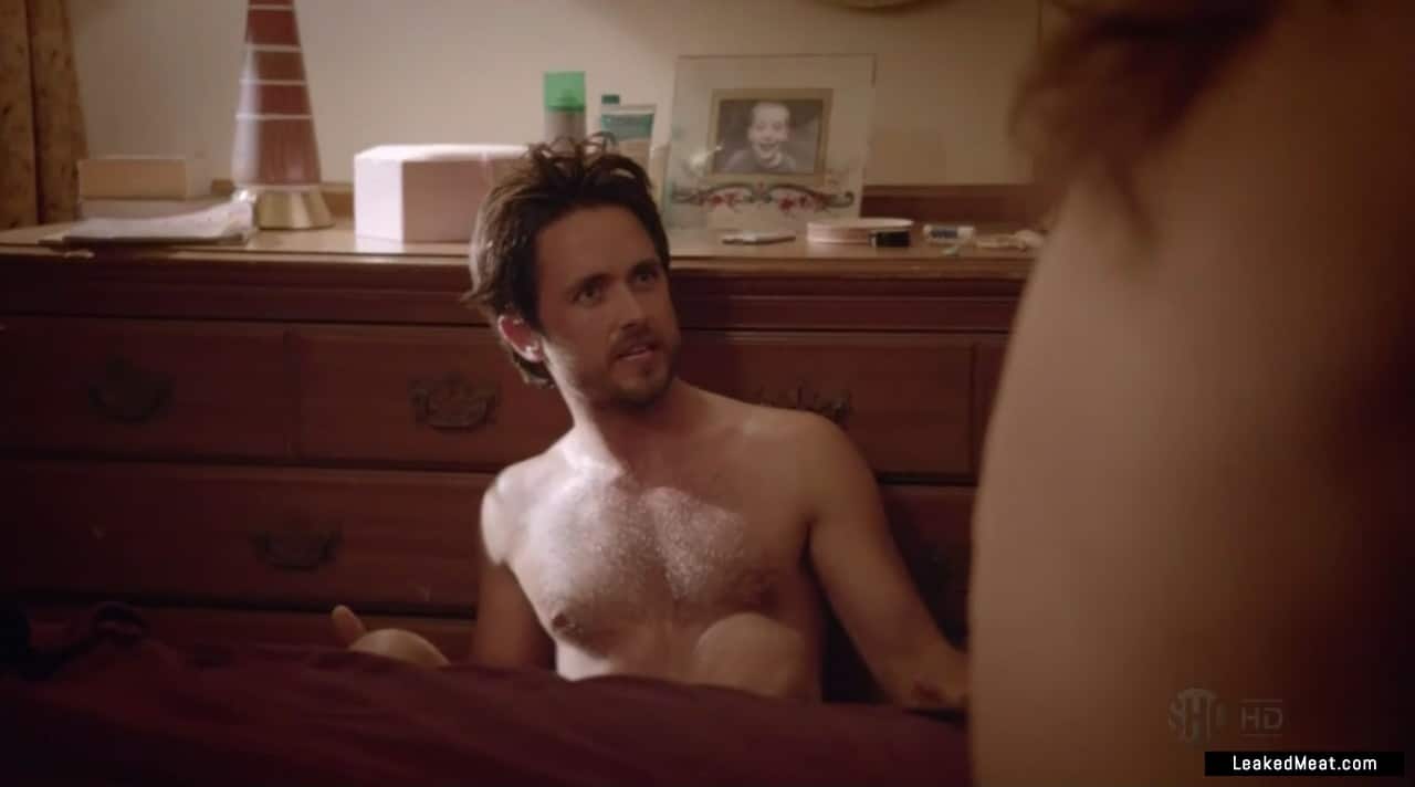 Justin Chatwin jerking off