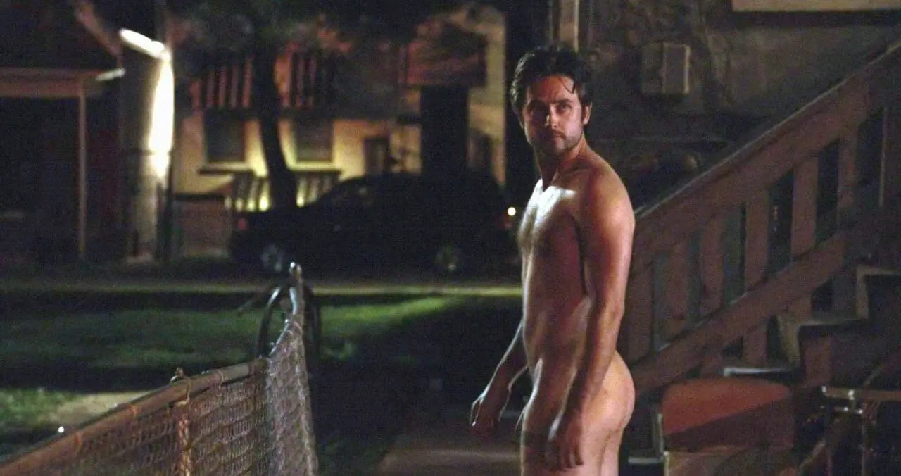 Justin Chatwin Nude Pics.