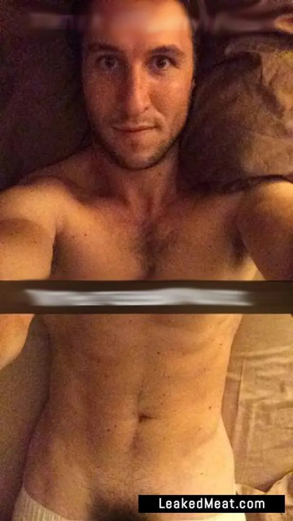 Pablo Schreiber leaked naked selfie.
