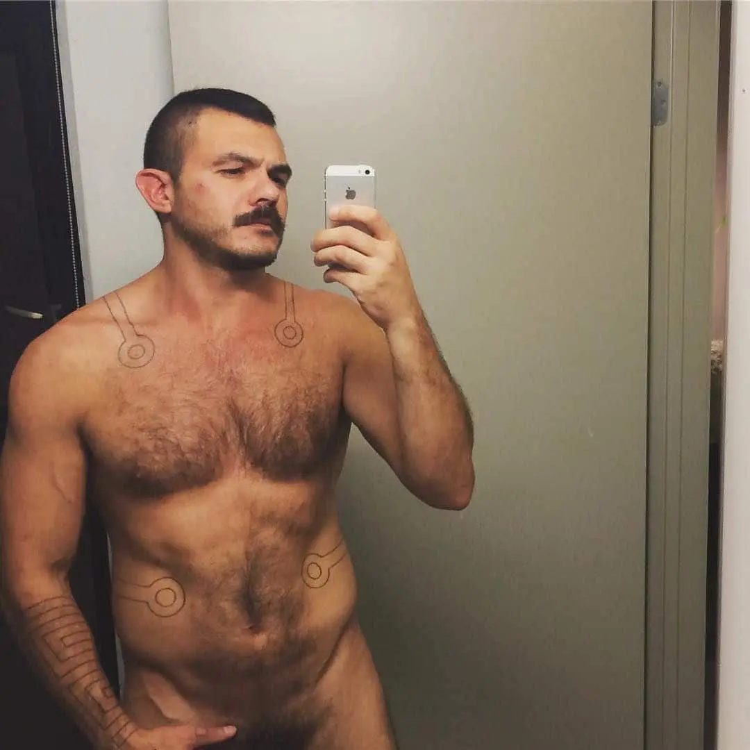 Shawn Morales naked selfie.