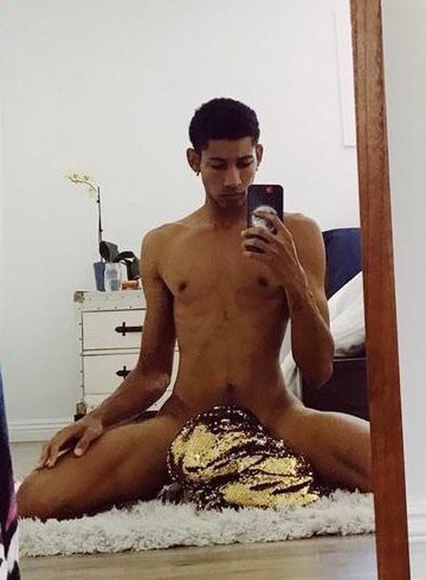 Keiynan Lonsdale ass