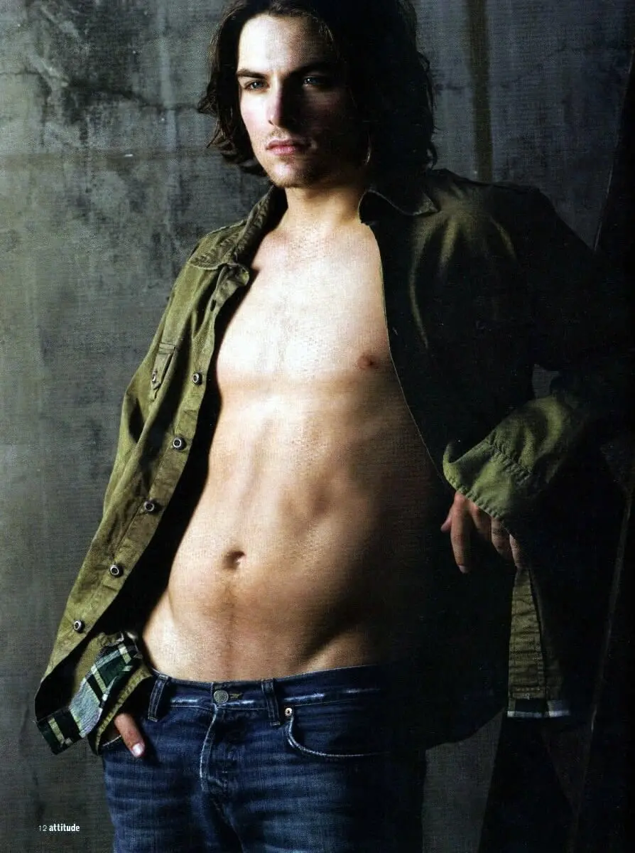 Kevin Zegers shirtless