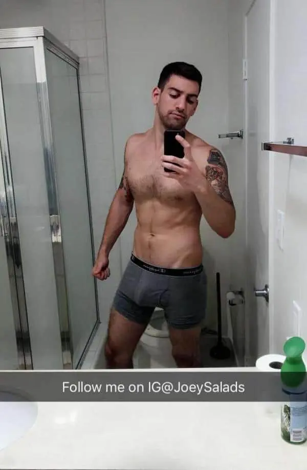 Joey Salads selfie