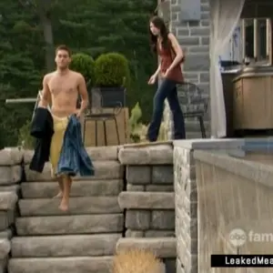 Drew Fuller no clothes on