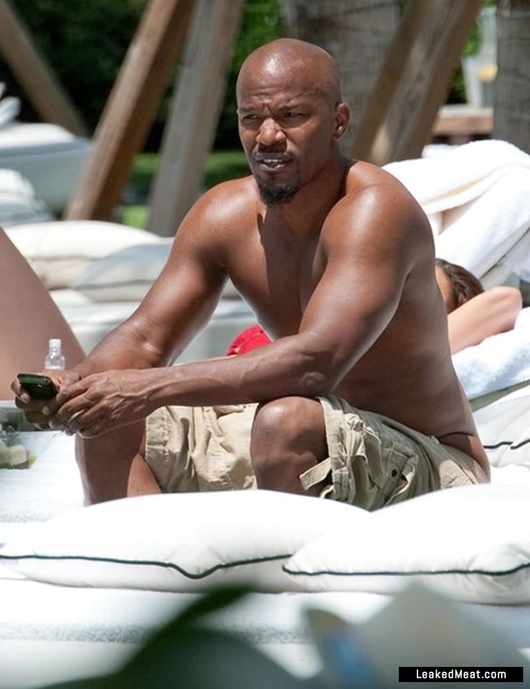 Jamie Foxx big muscles
