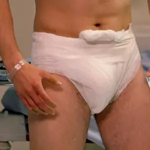 Jason Biggs diaper bulge