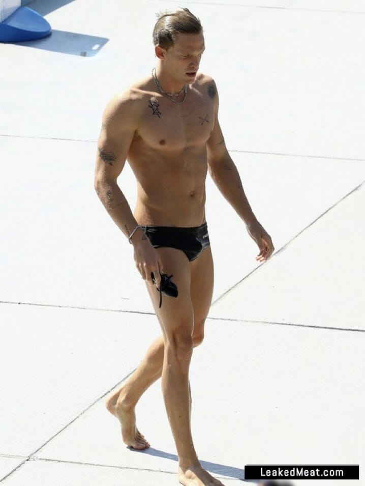 Cody Simpson hot