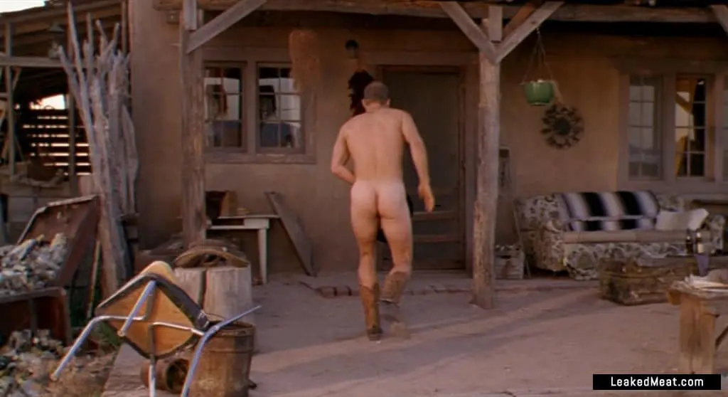 Woody Harrelson underwear pic