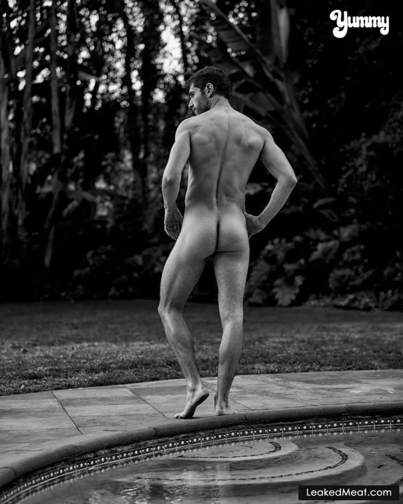 Julian Morris nudes