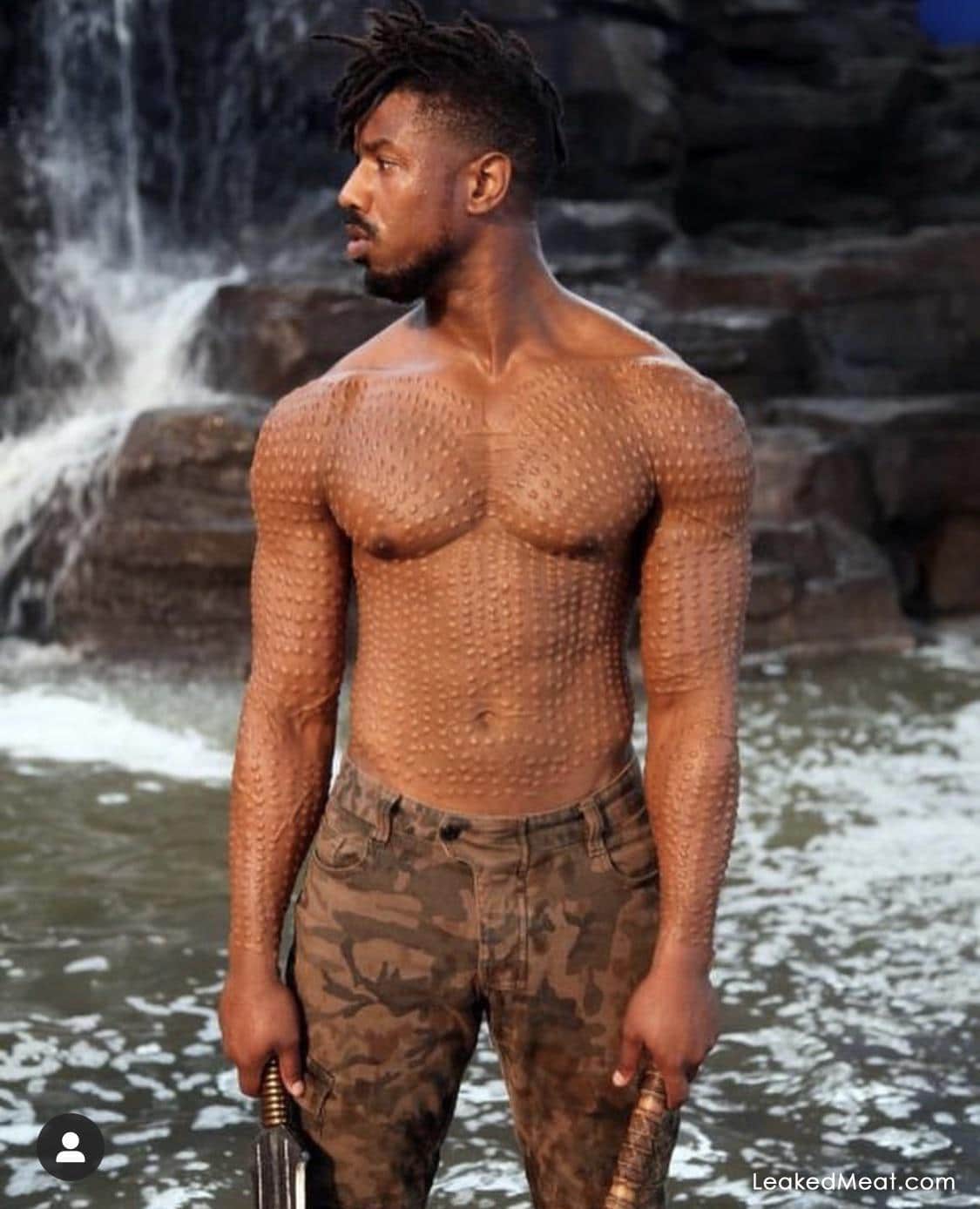 Michael B. Jordan shirtless body in Black Panther