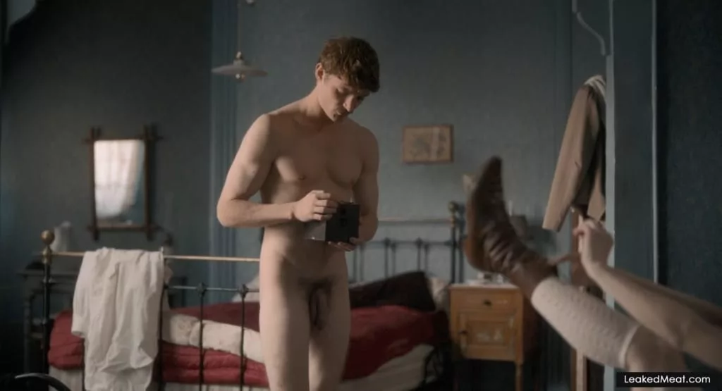 Niels Schneider fully naked pic | LeakedMeat 12