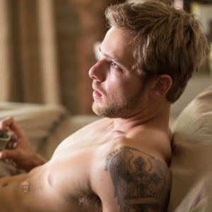 Max Thieriot Nude Scenes & Tasty Video Clips